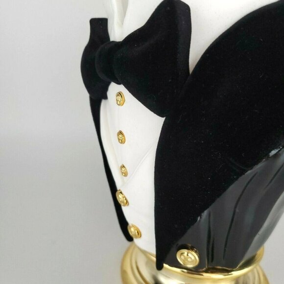 Bath & Body Works Headless Vampire Gentleman Halloween 3 Wick Candle Holder - Picture 4 of 11